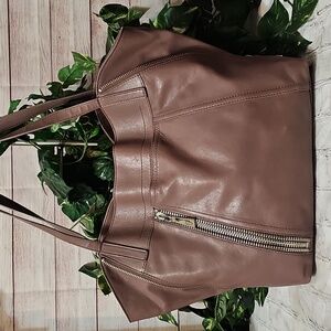 Frye Lena Expandable Mauve Leather Shoulder Bag with Silver Zipper Detail